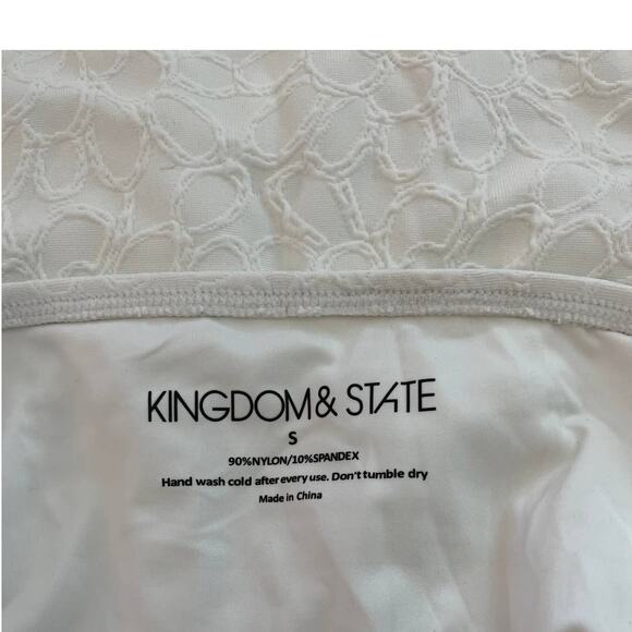 Swimsuit Beach Floral Embroidered One Piece in White on White Size Small - Picture 10 of 10